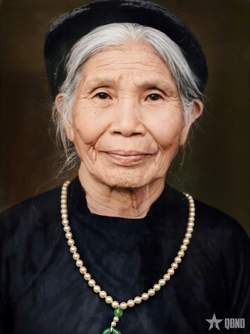 Bà mẹ Việt Nam anh hùng Trần Thị Xuân
