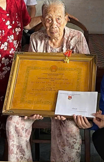 Cụ Nguyễn Thị Tư