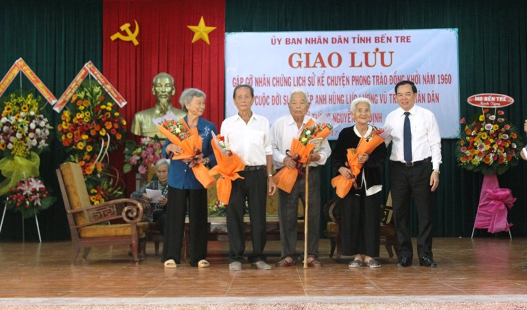 Chú Trần Văn Rằn – người chứng kiến diệt Đội Tý trong phong trào Đồng Khởi năm 1960; Đại tá Phan Văn Thậm (Bí danh là Phan Định) – Nguyên Phó Chỉ huy trưởng Bộ Chỉ huy Quân sự tỉnh Bến Tre; Cô Ca Lê Du (con gái của Giáo sư Ca Văn Thỉnh) – một người sớm giác ngộ cách mạng và tham gia vào đội quân tóc