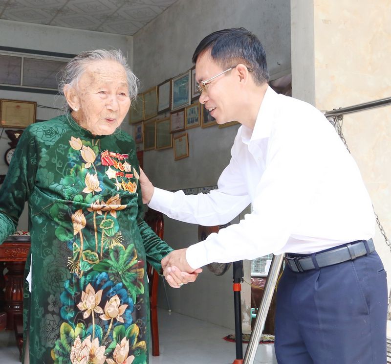 Lê Thị Tuyết