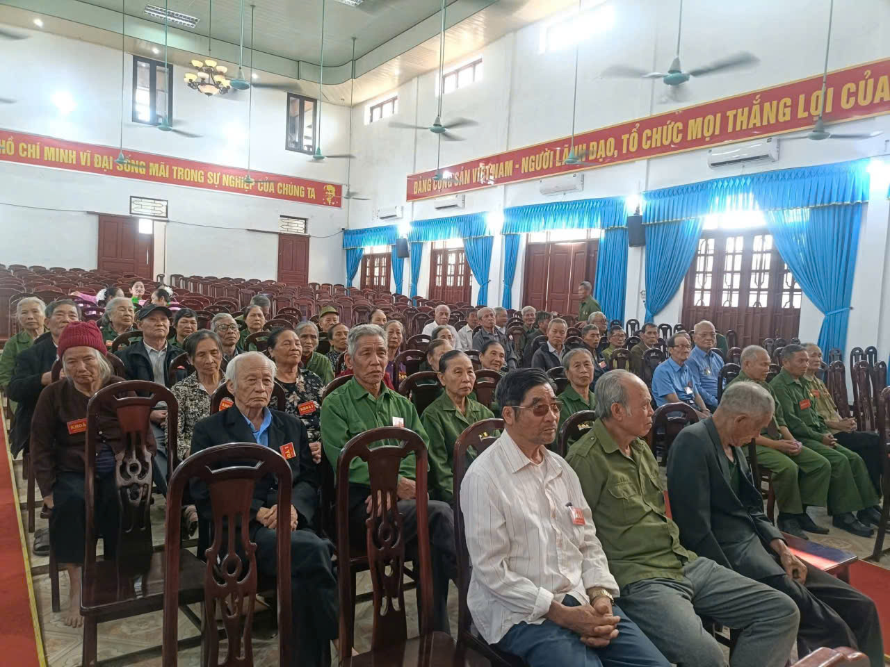 Chiếc bi đông nước