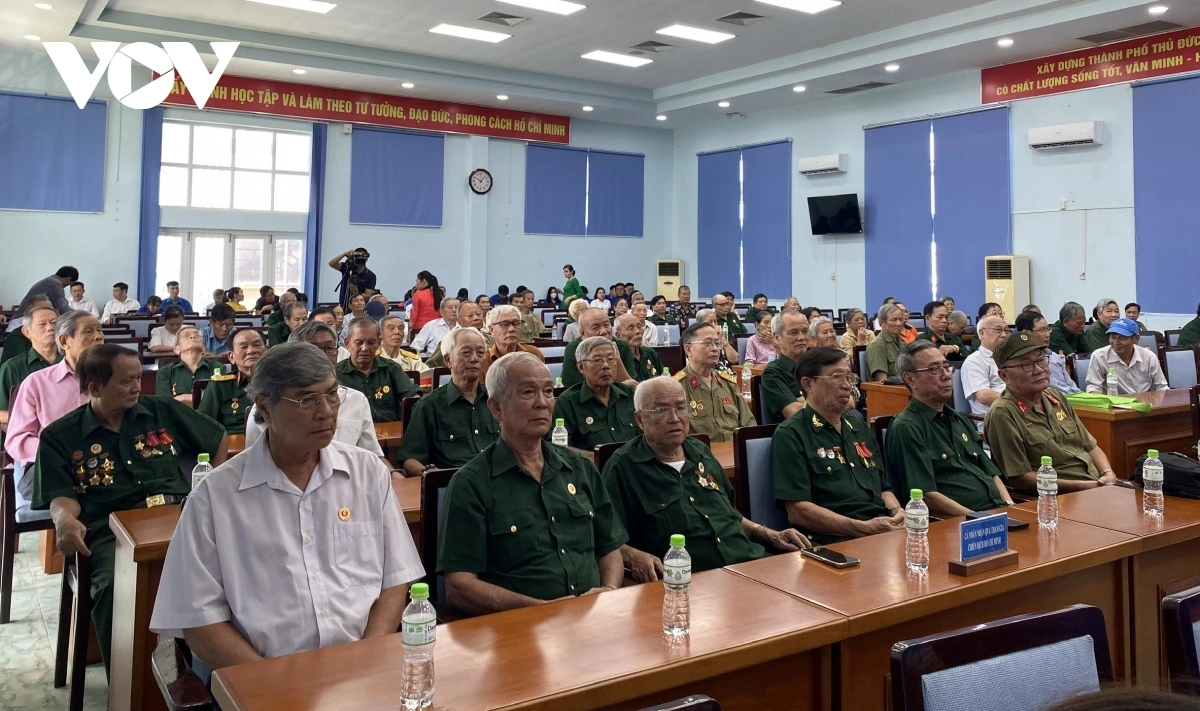 Đinh Giảng Hiếu