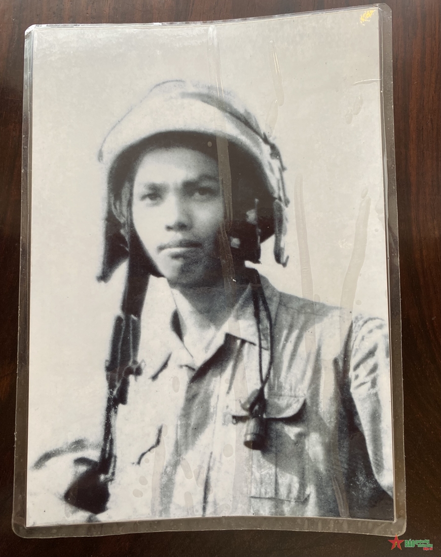 Thiếu tướng Trần Việt