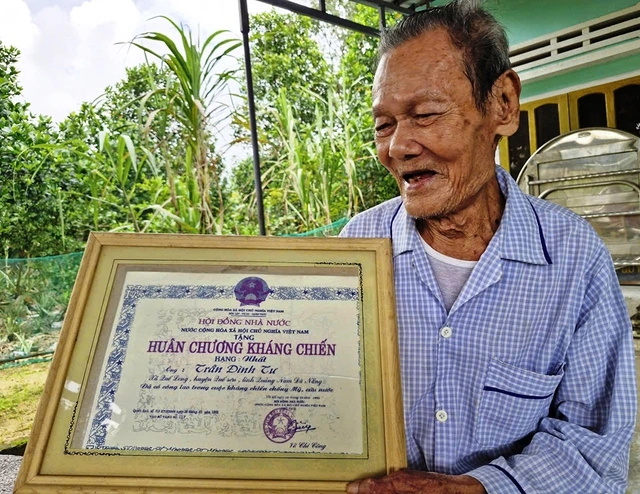 Trần Đình Tư