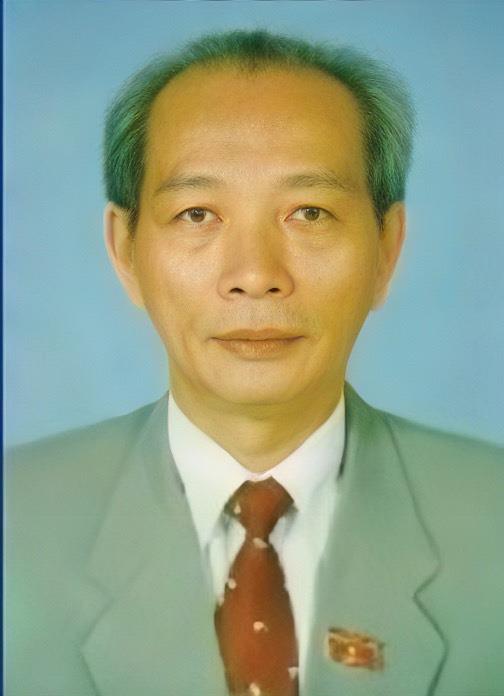 Nguyễn Văn Tư (Tên gọi khác: Nguyễn Văn Huấn)