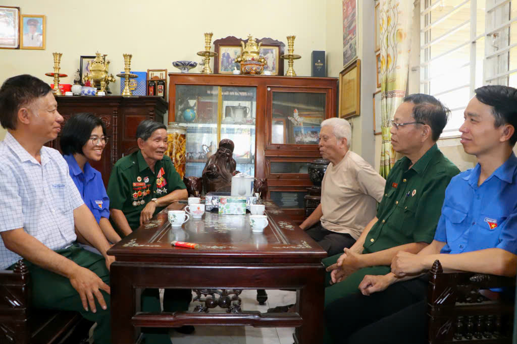 Thương Binh Lê Mộng Hà