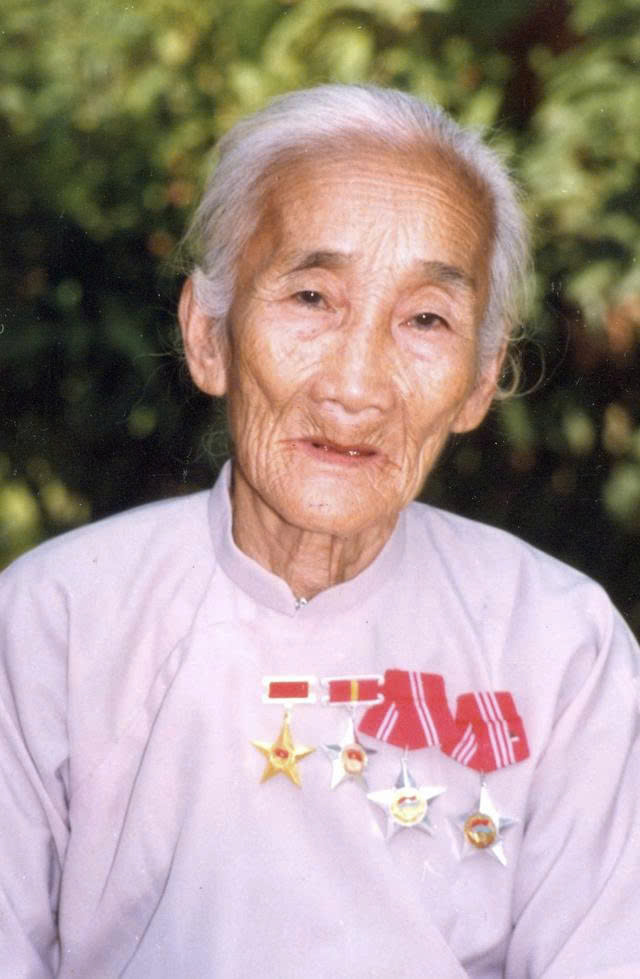 Bùi Thị Điểm