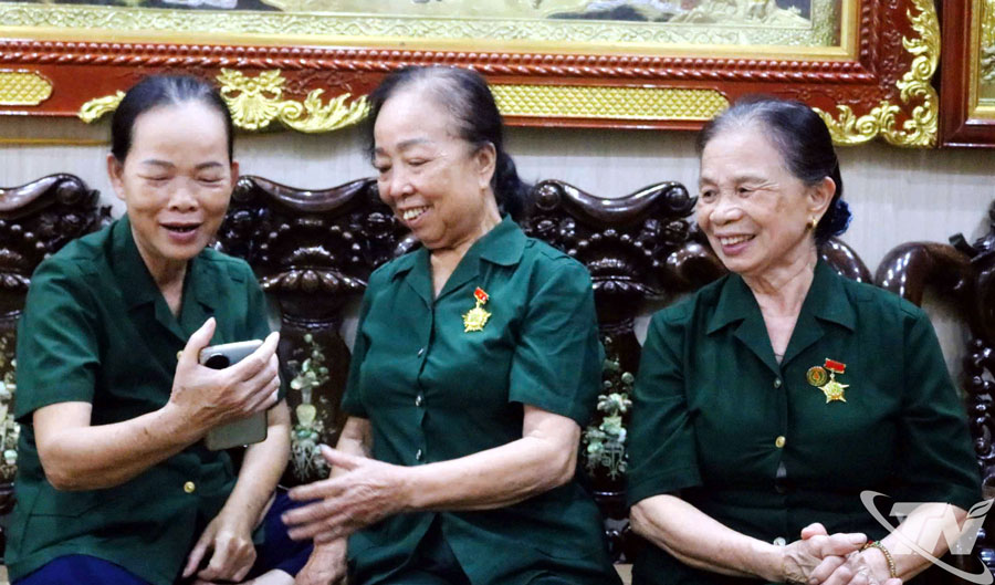 Trần Thị Học 2.jpg
