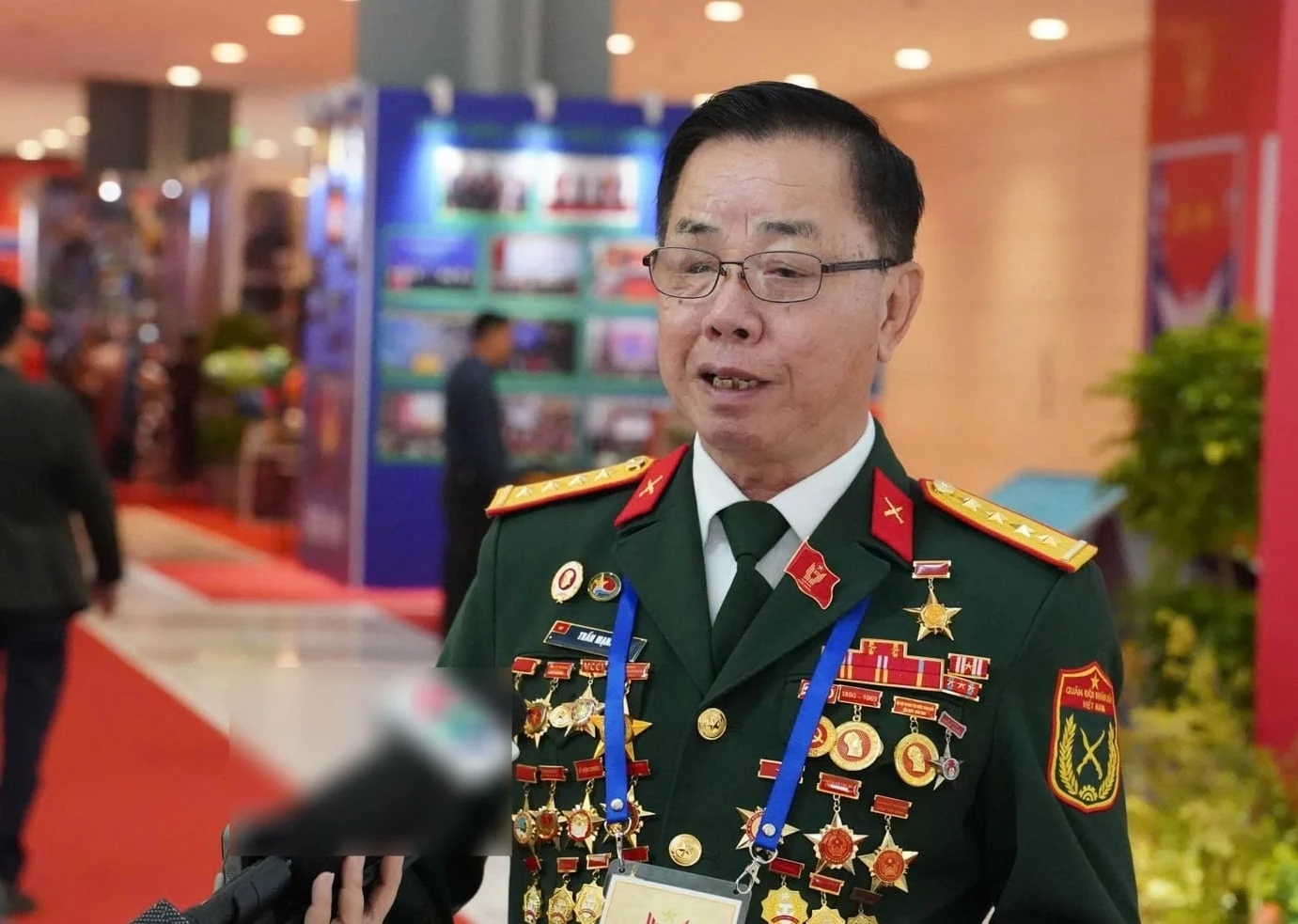 Trần Mạnh Báo