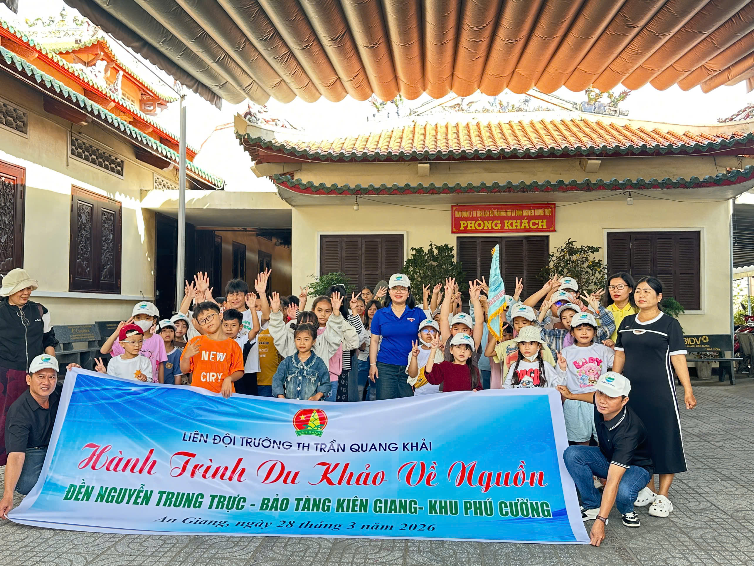 đình thần Nguyễn Trung Trực