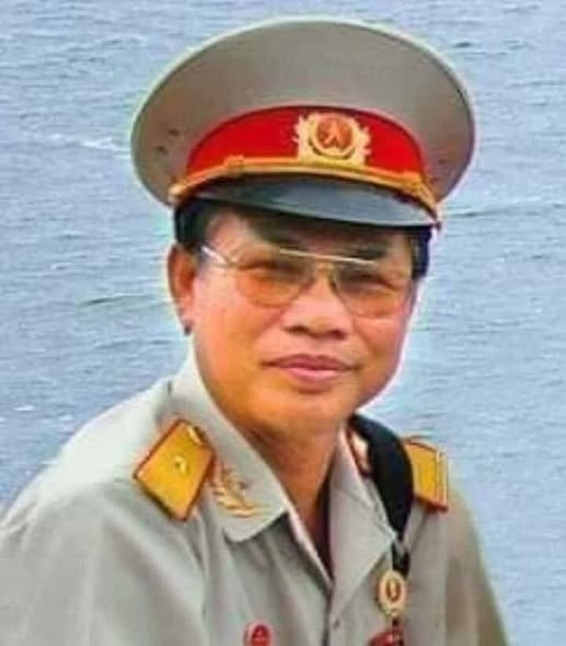 nhà báo Lê Bá Dương