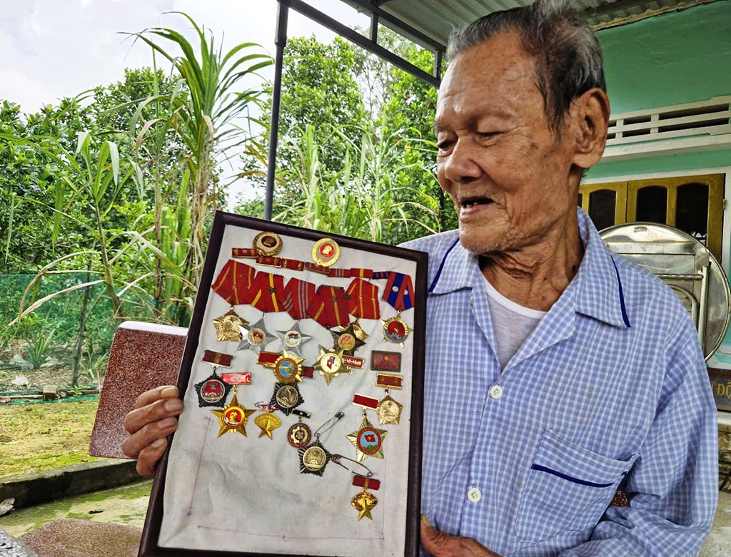 Trần Đình Tư