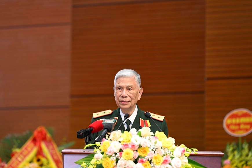 ĐẶNG QUÂN THỤY