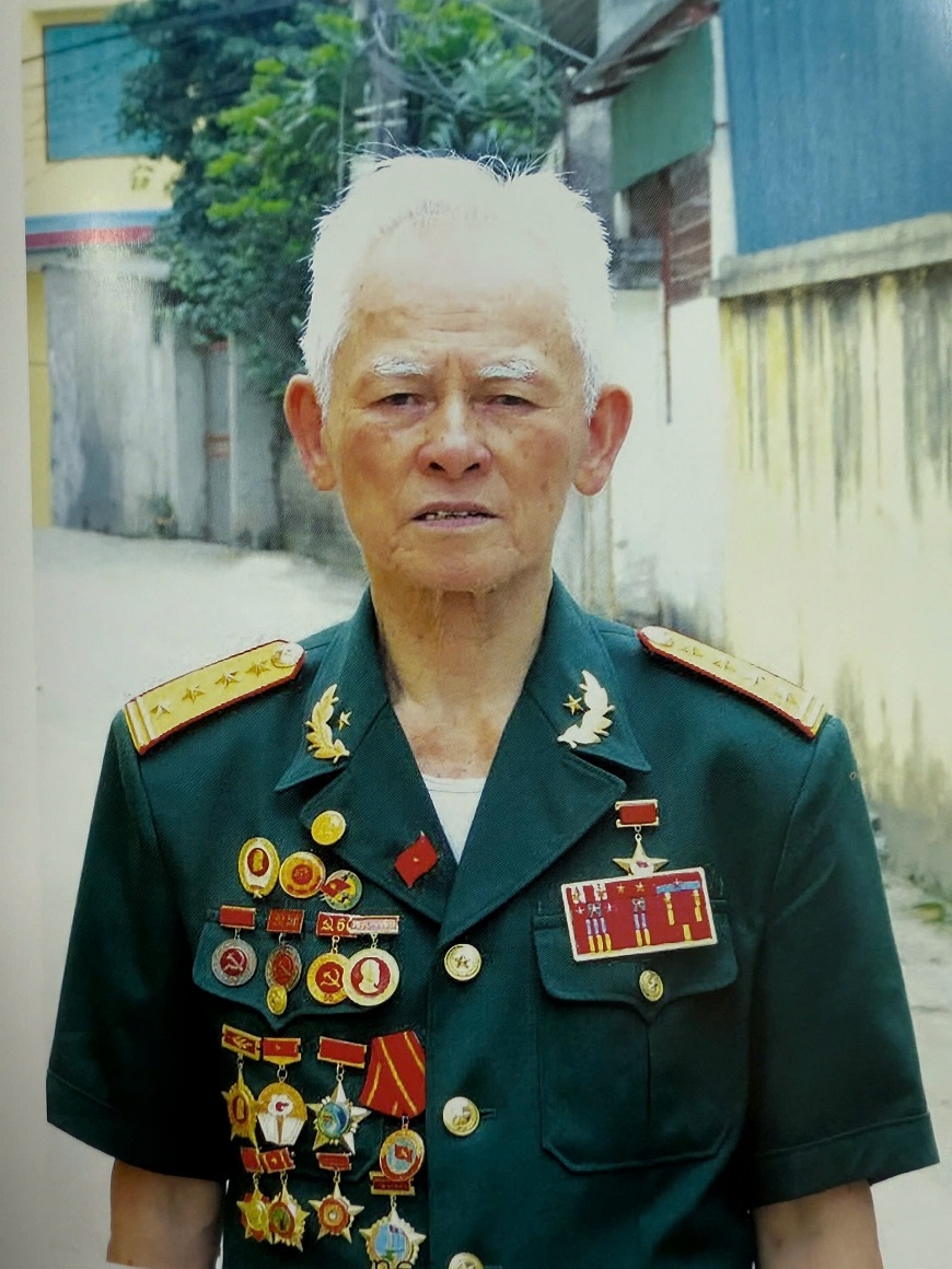 Phùng Văn Khầu
