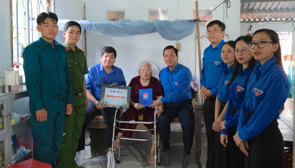 Đặng Thị Em