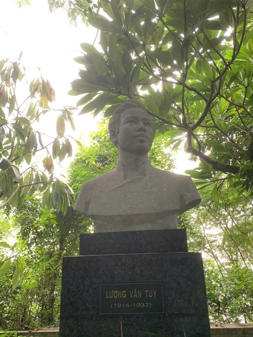 Lương Văn Tụy