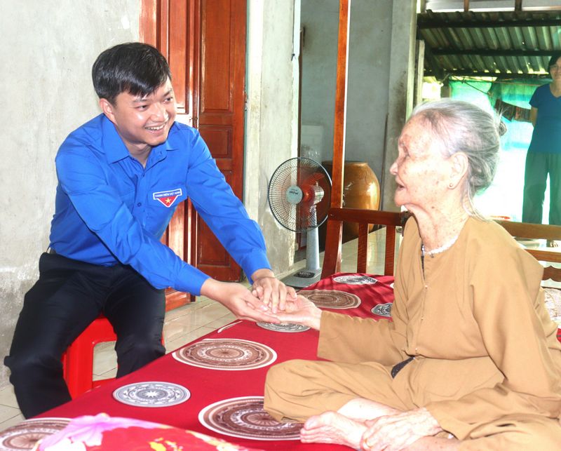 LÊ THỊ LIÊN