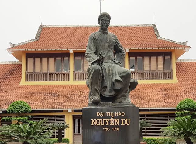 Nguyễn Du