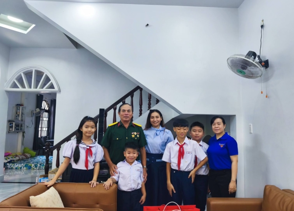 Hồ Minh Máy