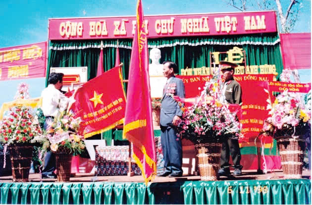 Nhân dân và Lực lượng vũ trang nhân dân xã Tà Lài