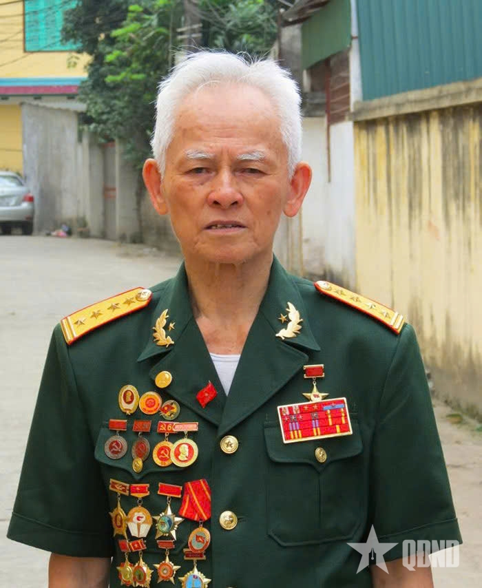 Phùng Văn Khầu