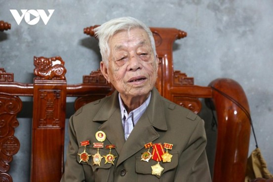 Bà Tư