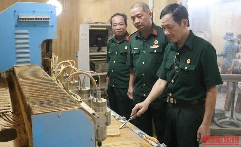 KHÚC VĂN XUÂN