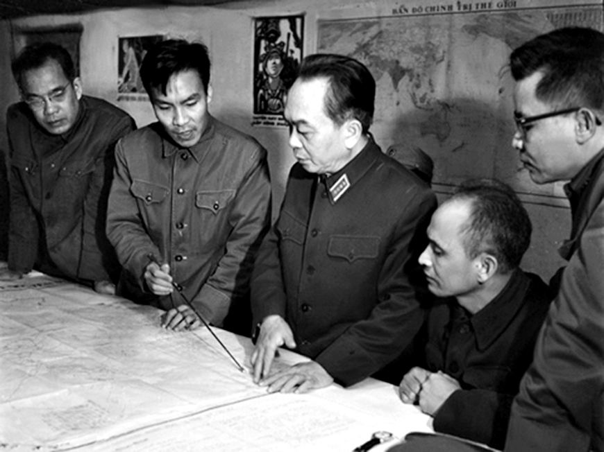 Đại tướng Tổng tư lệnh Võ Nguyên Giáp
