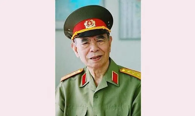 Hoàng Minh Thảo