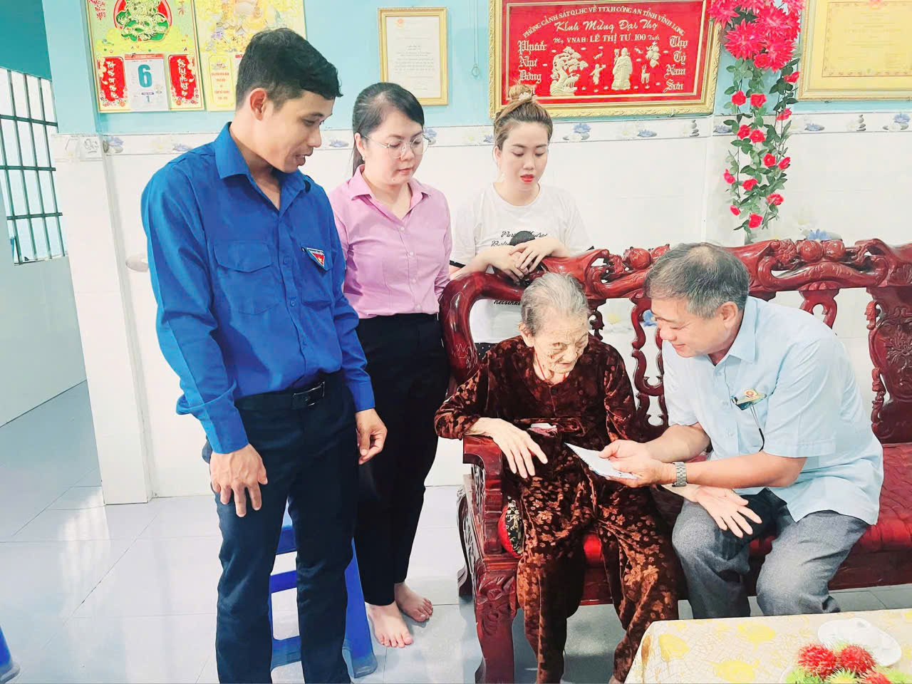 Lê Thị Tư