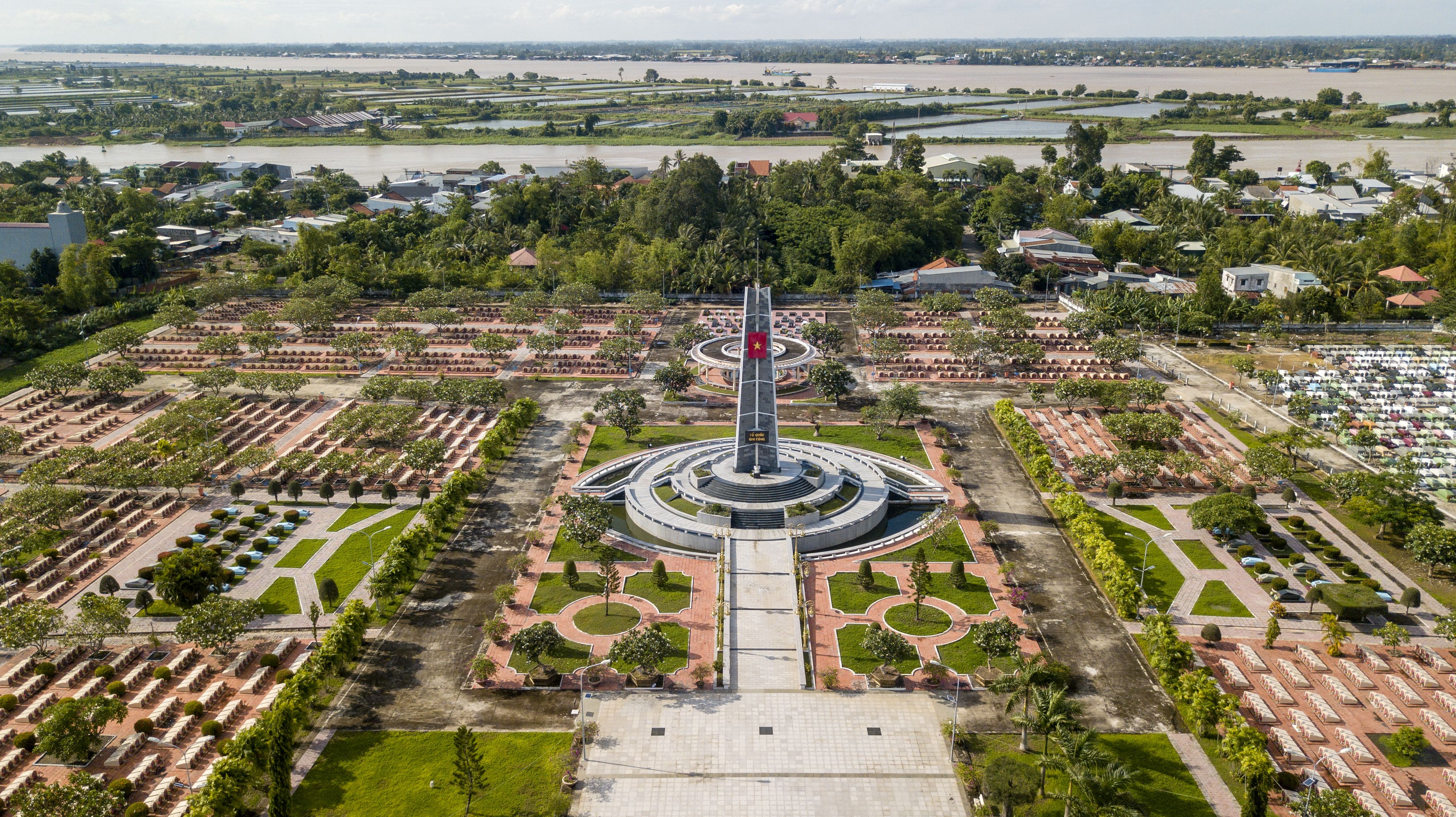 Nghĩa trang liệt sĩ tỉnh An Giang
