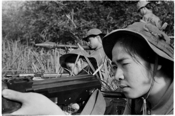 Liệt sĩ - Thu Hồng