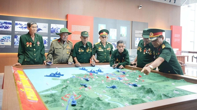cựu chiến binh Trung đoàn 1