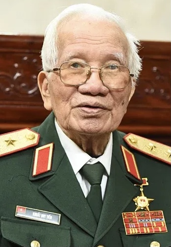 Khuất Duy Tiến (trung tướng)