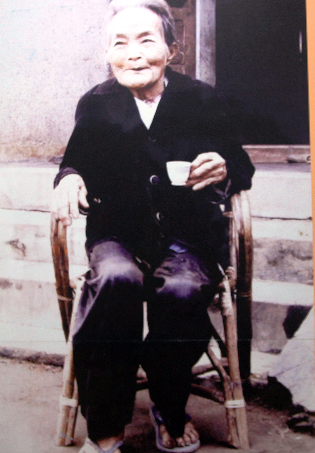 Văn Thị Thừa