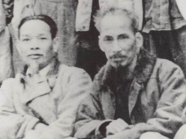 Hồ Tùng Mậu