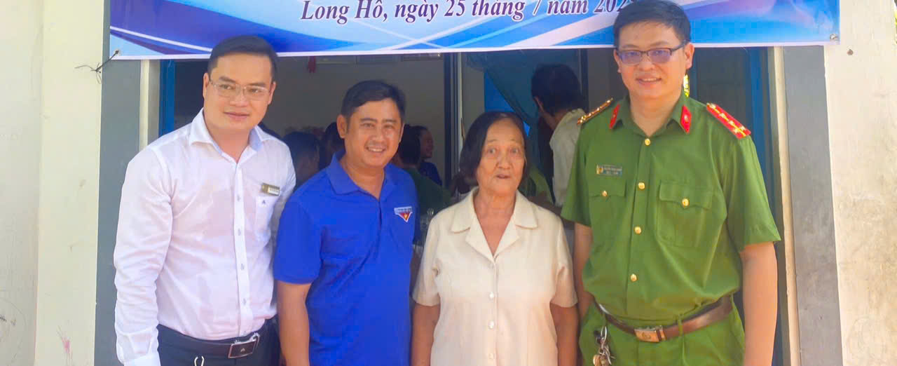 NGUYỄN THỊ HÀ