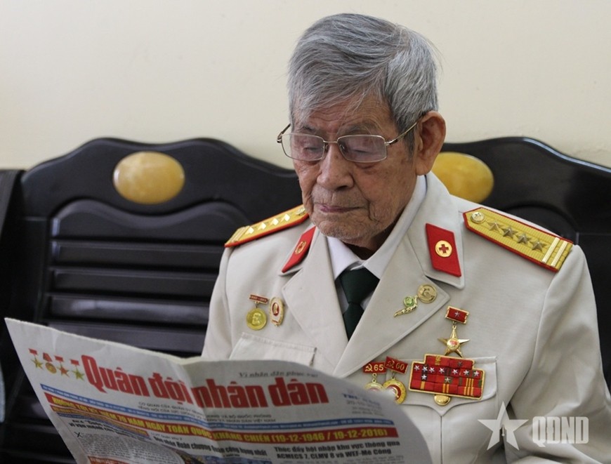 Bác sĩ Tạ Lưu