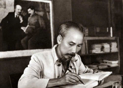 NGUYỄN SINH CUNG