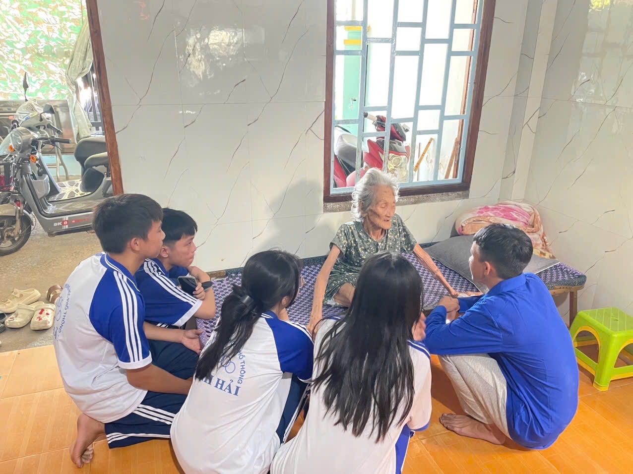 Hà Thị Mai
