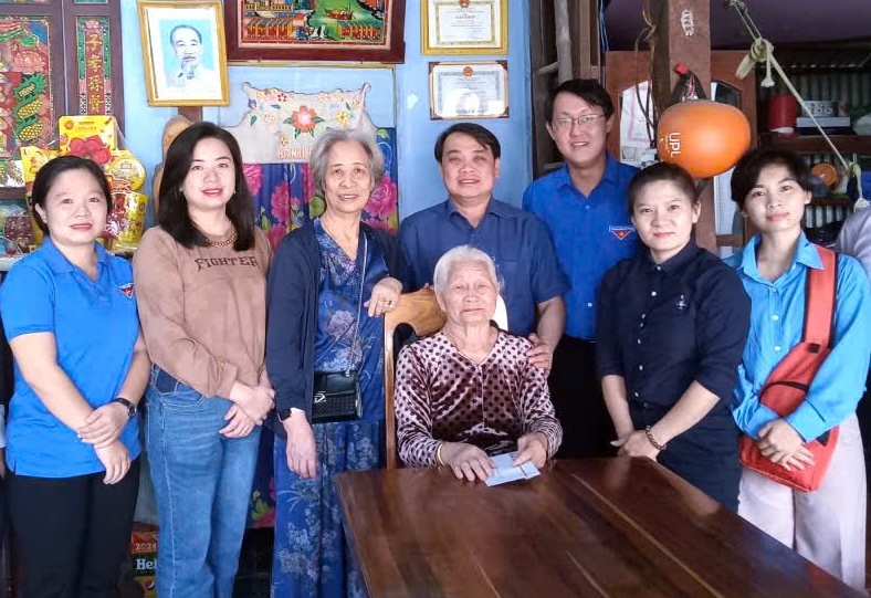 MẸ NGUYỄN THỊ HẾN