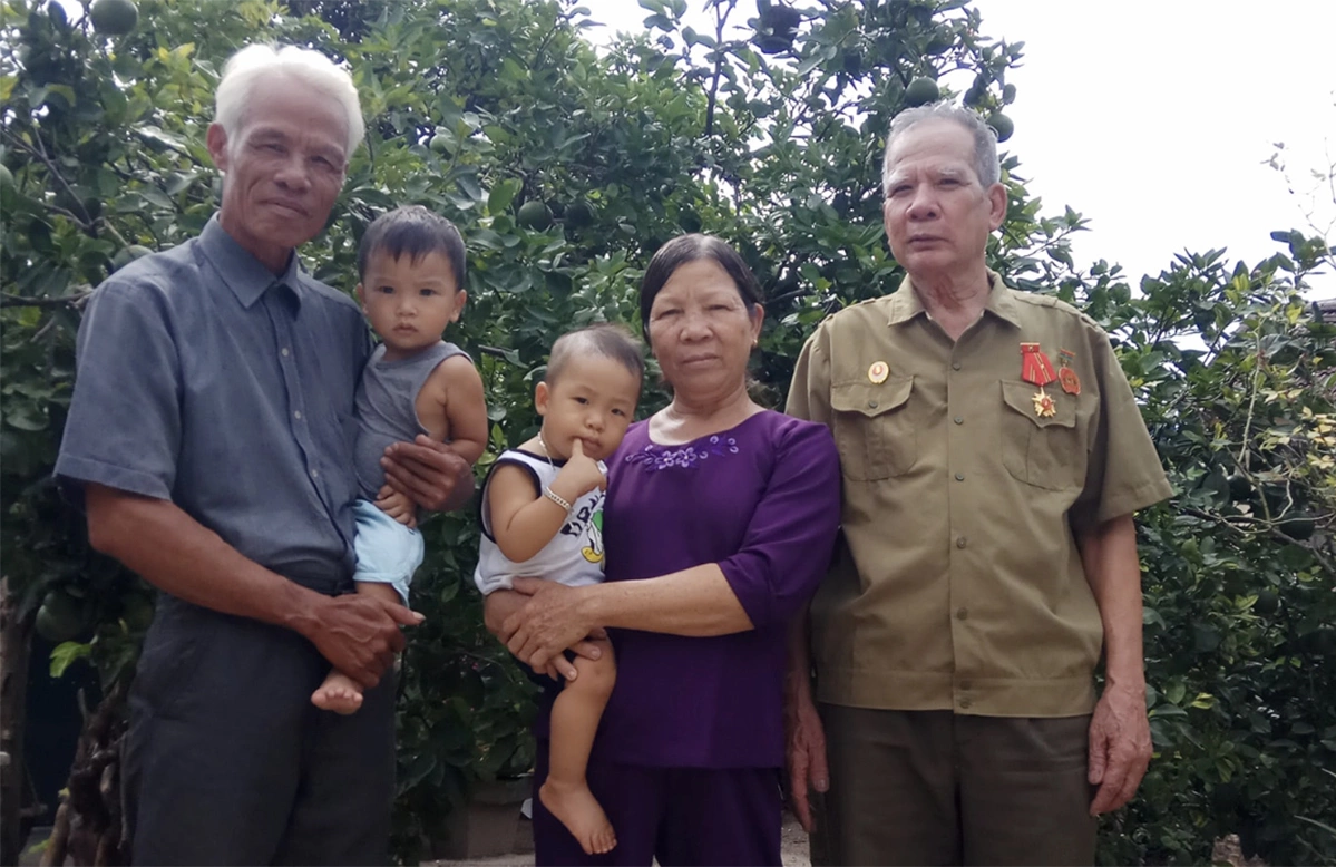 Lê Kim Nghiễn , Phạm Văn Hùng