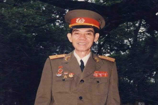 Phạm Xuân Ẩn