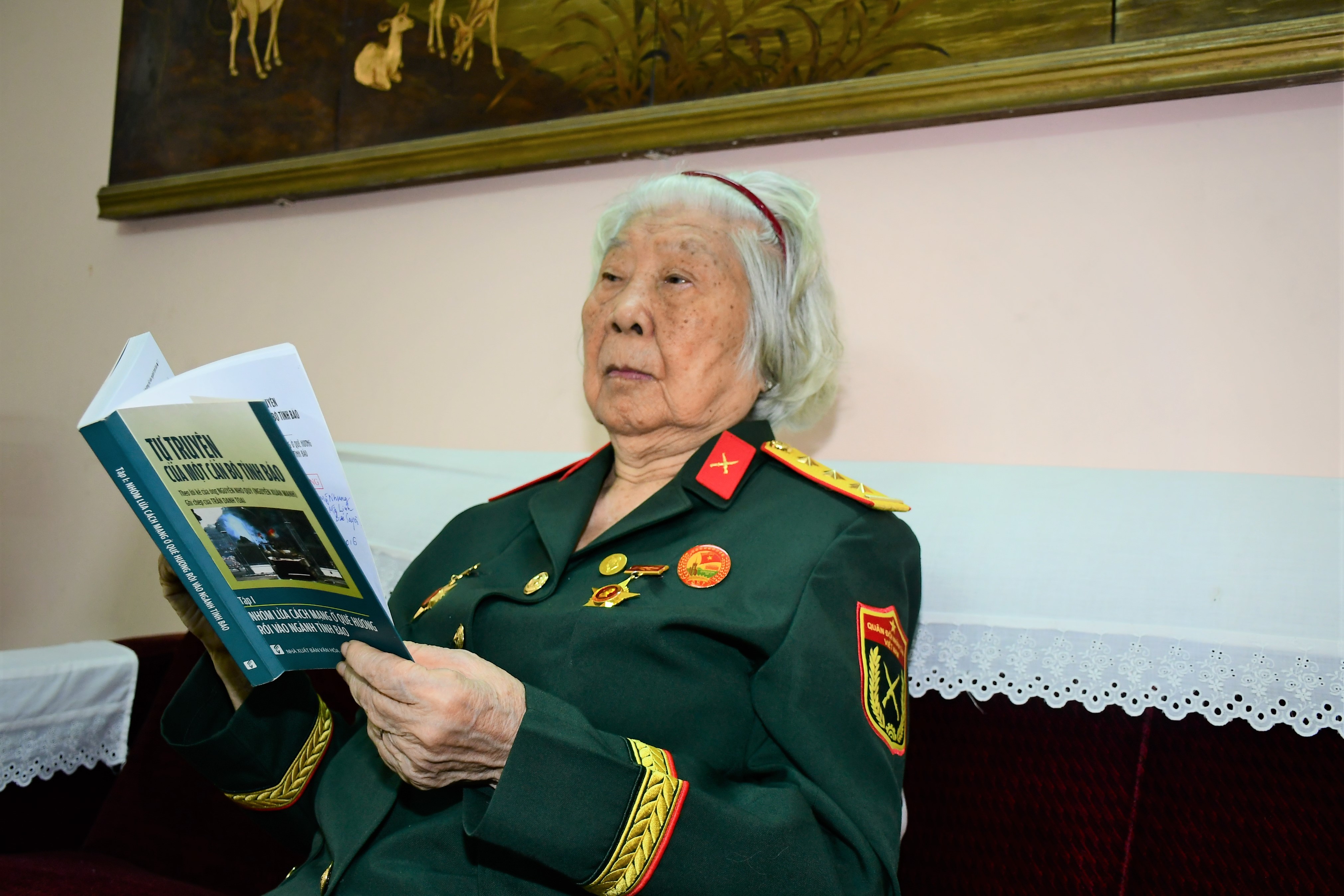 Nguyễn Thị Mỹ Nhung (Tám Thảo)