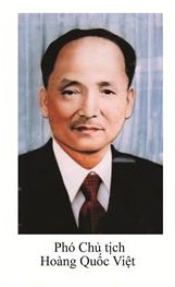 Hoàng Quốc Việt (tên thật: Hạ Bá Cang).