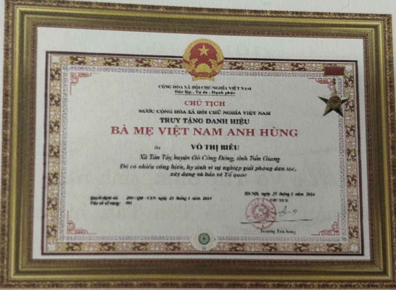 MẸ VÕ THỊ BIẾU