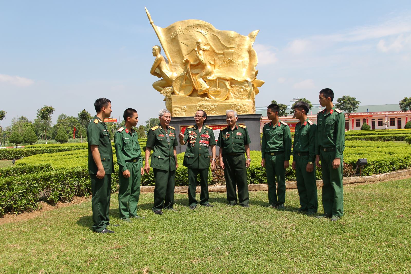 Lê Mạnh Hùng