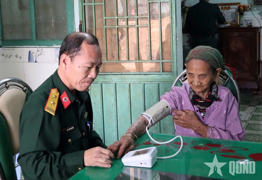 Đinh Thị Máy