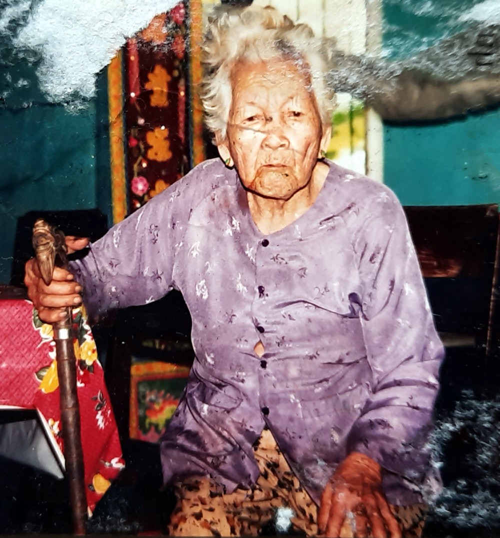 TRẦN THỊ MÍT