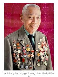 Lý Hữu Trí tên thường gọi là Năm Nhanh